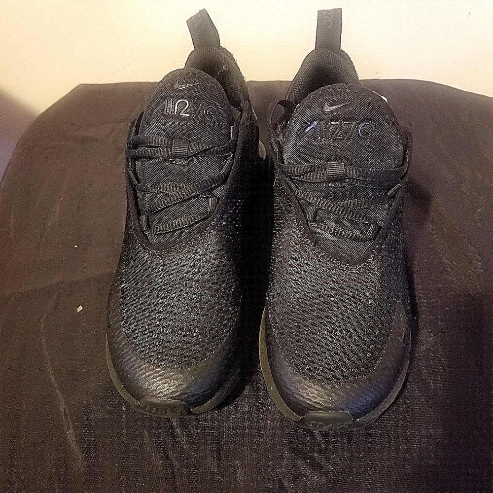 Nike Air Max 270 Sz 2